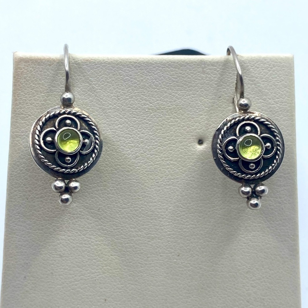 Vtg Sterling & Peridot Floral Flower Design Hook Earrings 1.2”
